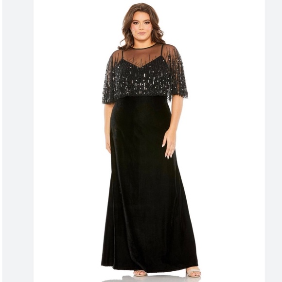 Mac Duggal Beaded Mini Capelet - Picture 3 of 12